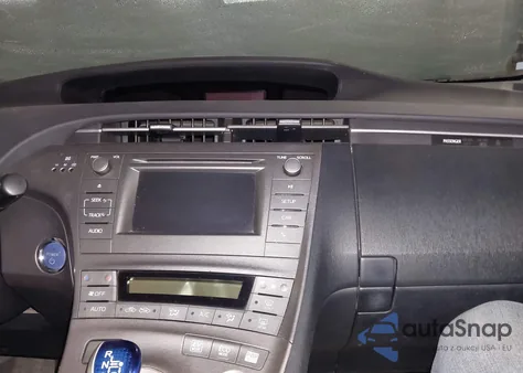 2014 Toyota Prius Two z USA, uszkodzony, nr VIN JTDKN3DUXE1737135